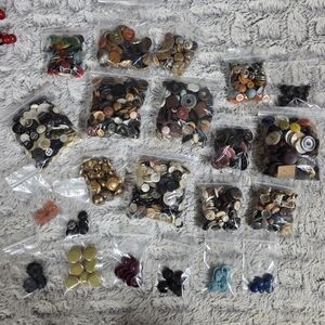 Vintage Buttons, Assorted, For Sewing, Crafts, Or Collecting
